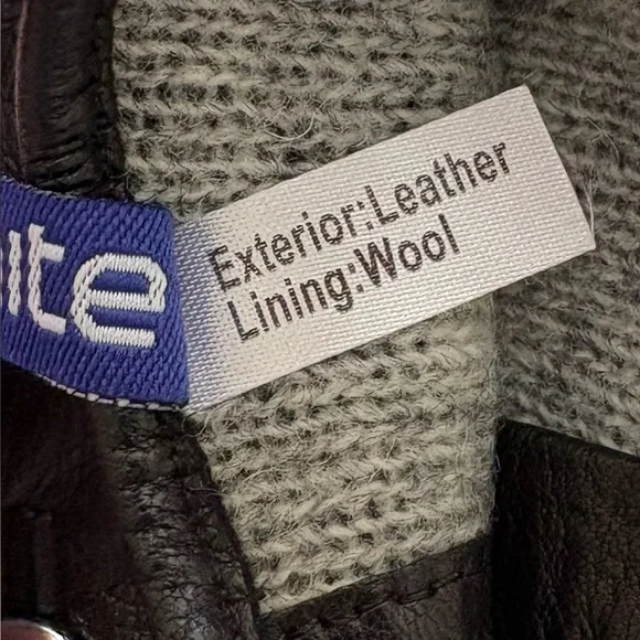 Samsonite Black Leather Gloves with Silver tone Buttons - Picture 3 of 4